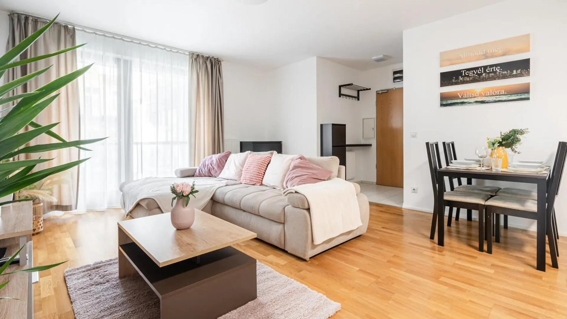 Home Of Serenity - 2 Bdr, Free Parking And Terrace Budapesta Apartament