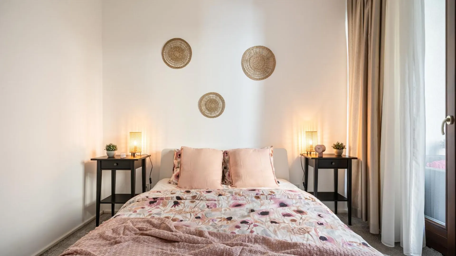 Home Of Serenity - 2 Bdr, Free Parking And Terrace Budapeste Hungria