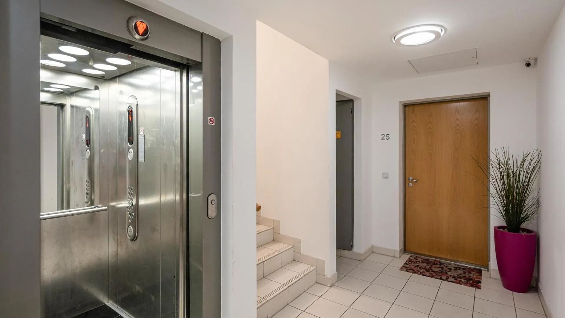 Home Of Serenity - 2 Bdr, Free Parking And Terrace Budapeste